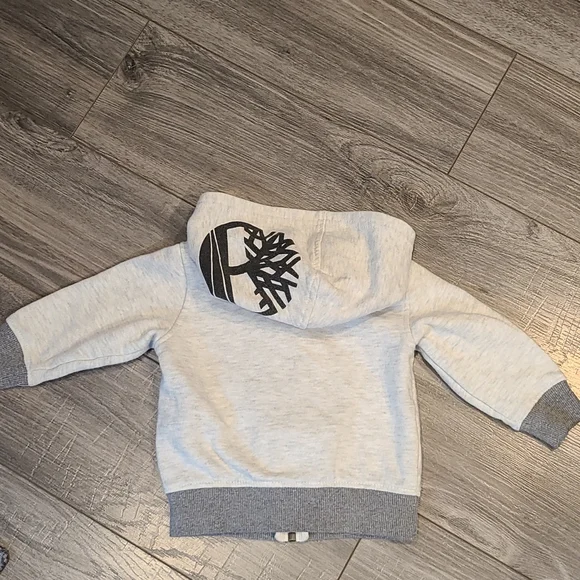 Timberland Infant Boys sz 12M Sweatshirt w/hoodie good used condition - Picture 6 of 6
